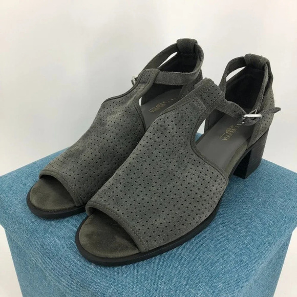 Koolaburra By UGG Grey Ashlyn Perforated Suede Heeled Sandals Amphora size 11 - Picture 9 of 16